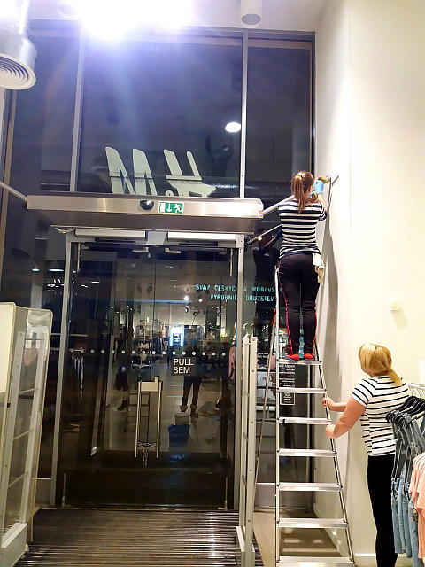 hm-vaclavske-namesti-02